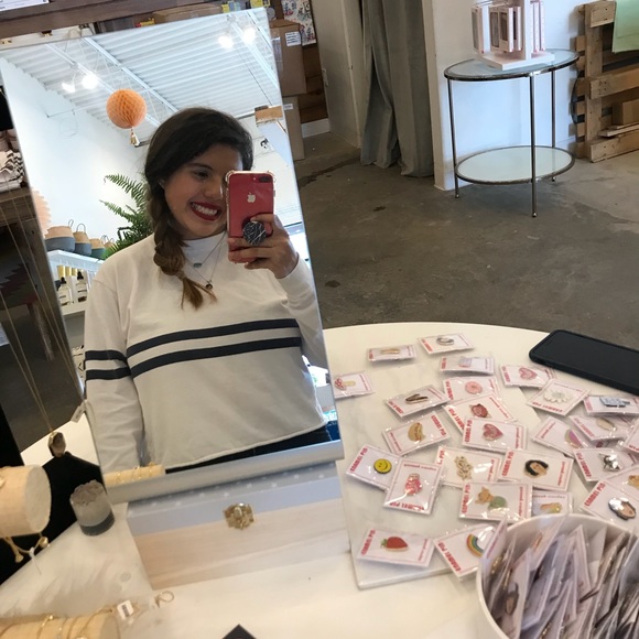 Meet your Posher, Ashley - Picture 1 of 1